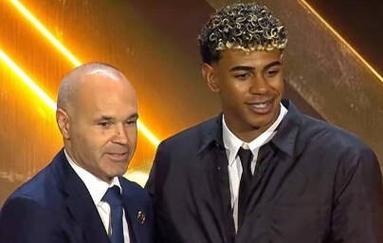 特狮社媒祝福阿尔巴：我们曾一起赢得无数荣誉，祝你未来一切顺利