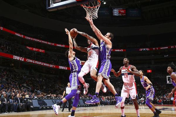 布里兰主场激战江原FC，出线关键一役