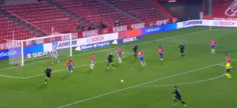 除升班马外，那不勒斯是五大联赛唯一2025年主场不败球队